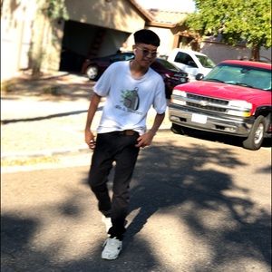 Meet your Posher, Joshua